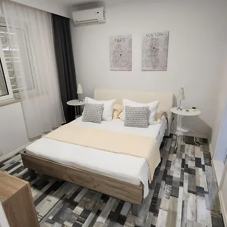 Apartments Ella Makarska Habitación foto