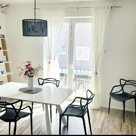 Apartments Ella Makarska Habitación foto