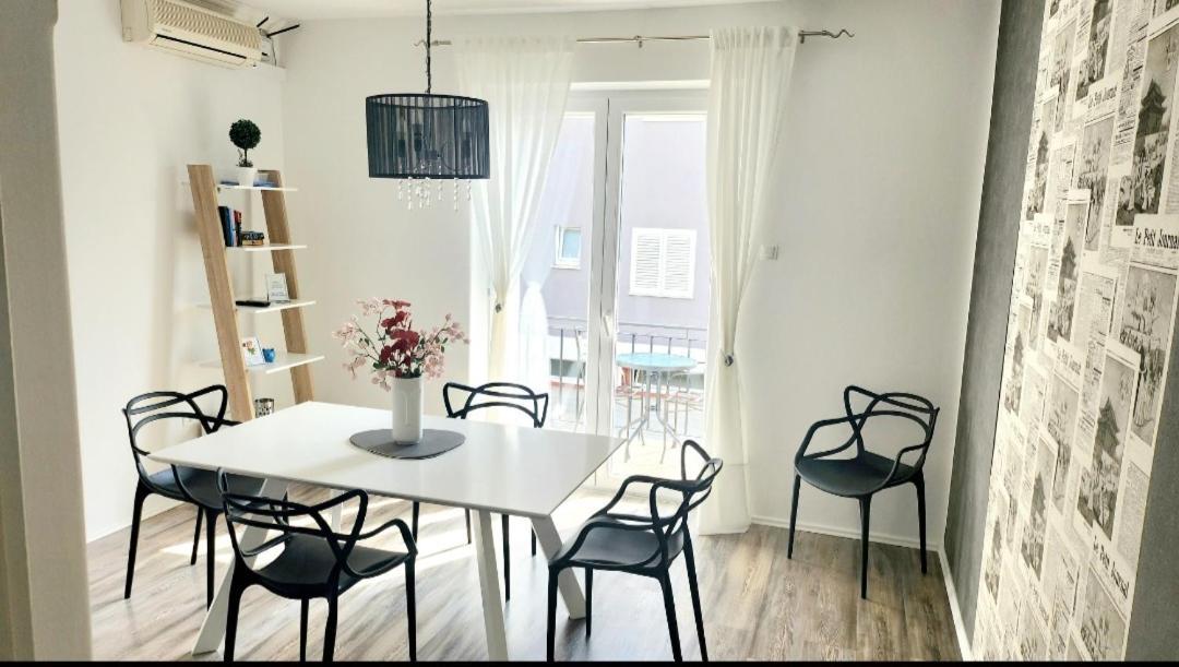 Ella Apartment *